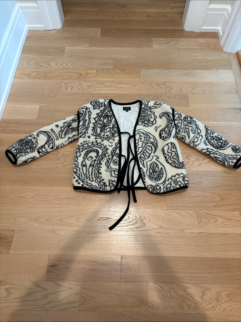Sugarlips Black & White Paisley Teddy Tie-Front Jacket